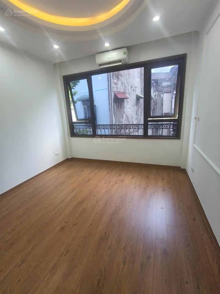 Nhà phường quan hoa  40m2  4 tầng  13 tỷ