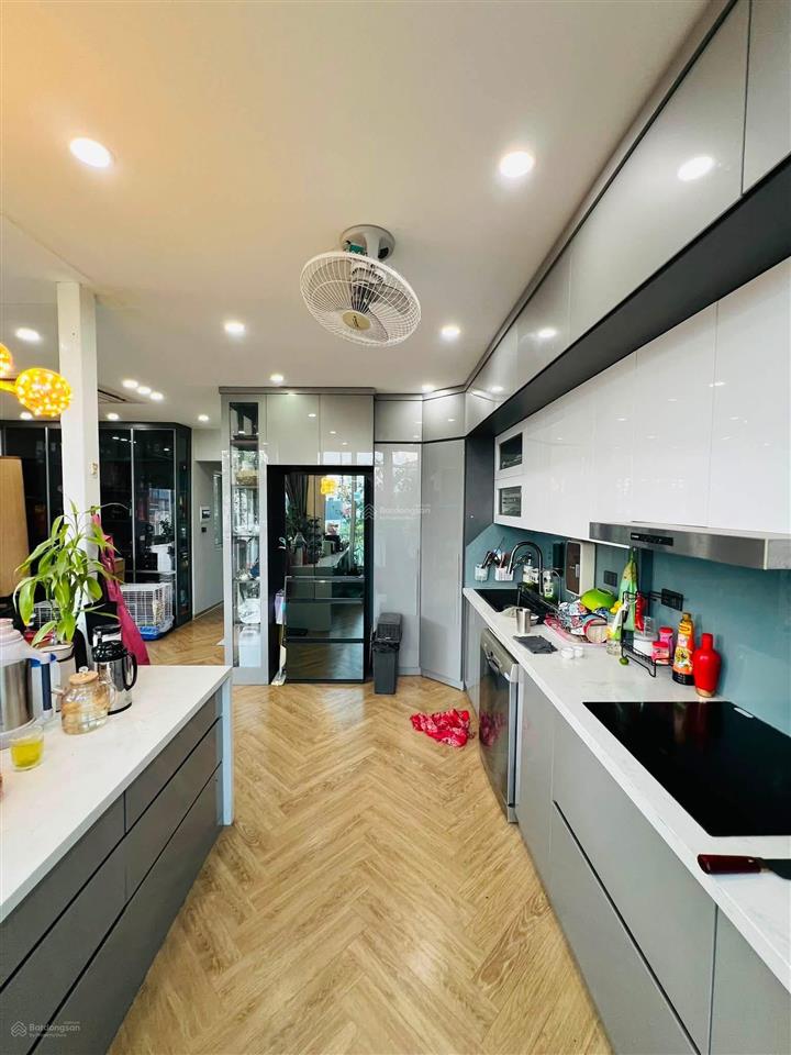 Nhà dòng tiền tại ba đình. ô tô đỗ cửa. dt 84m2  8 tầng  giá 27 tỷ