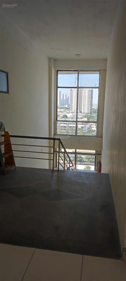 Chính chủ bán chung cư 2 ngủ tại khu nhà ở cao tầng số 37/67 đức giang  3,78 tỷ