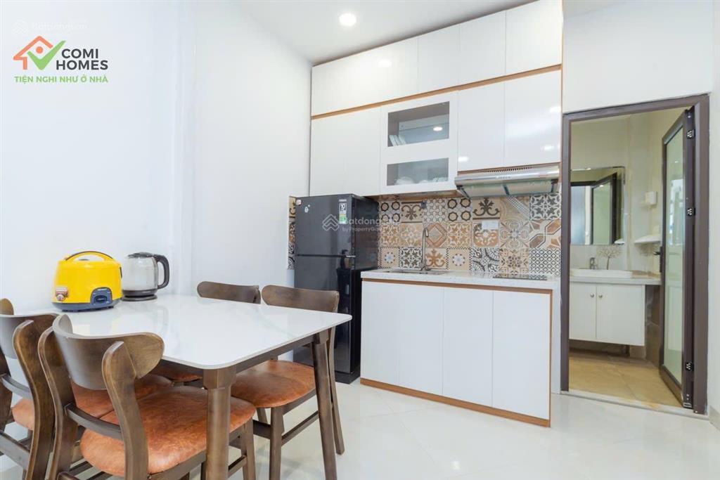 Phòng trống 1pn, 1wc, 45m2 tại phố chùa hà, giá cực chất 9,6 triệu