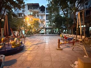 (bán khu vui chơi cho trẻ nhỏ) . tại vương thừa vũ, thanh xuân. 47m, 4 tầng ko có căn thứ 2.
