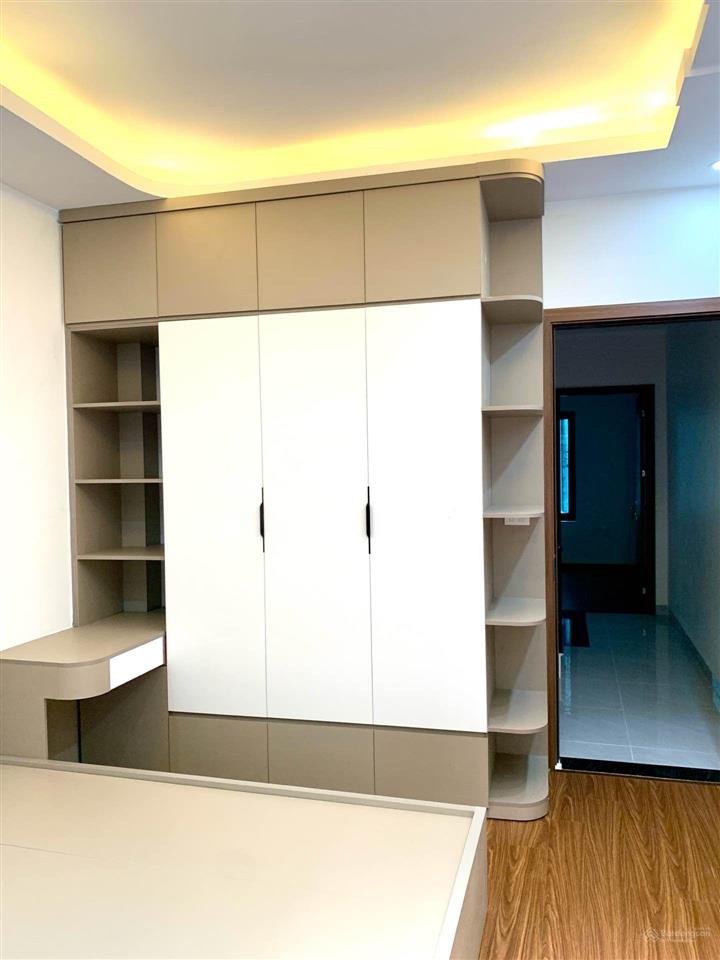 20m ra phố, ô tô đỗ cửa, nhà mới king koong,tiện ích bạt ngàn .định cộng thượng /hm 38m2 5 tầng.