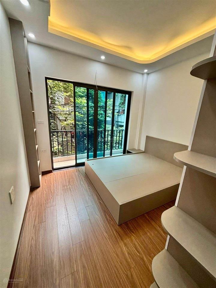 20m ra phố, ô tô đỗ cửa, nhà mới king koong,tiện ích bạt ngàn .định cộng thượng /hm 38m2 5 tầng.