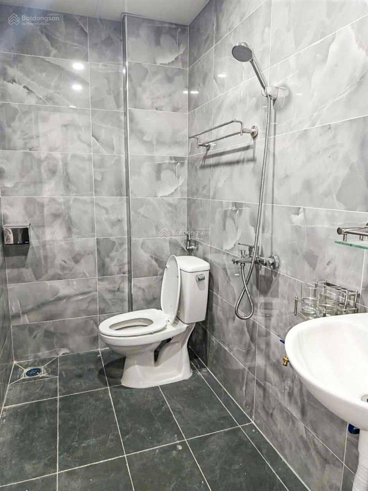 Cho thuê nhà 5 tầng mới xây cổ điển tứ hiệp thanh trì, vừa ở vừa văn phòng 50m2, chỉ 15 triệu/tháng