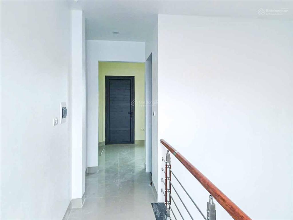 Cho thuê nhà 5 tầng mới xây cổ điển tứ hiệp thanh trì, vừa ở vừa văn phòng 50m2, chỉ 15 triệu/tháng