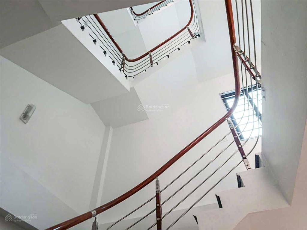 Cho thuê nhà 5 tầng mới xây cổ điển tứ hiệp thanh trì, vừa ở vừa văn phòng 50m2, chỉ 15 triệu/tháng