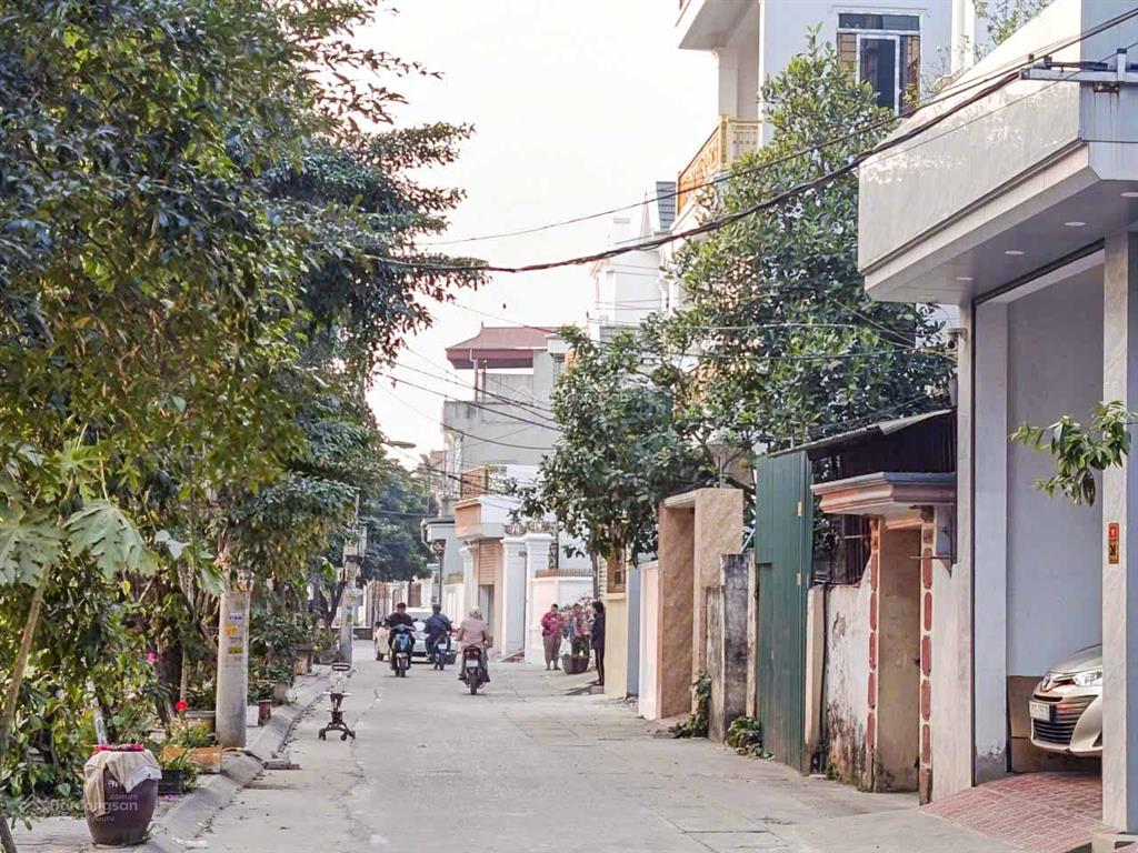 Bán đất tặng nhà 2t liên ninh thanh trì, tiềm năng sinh lời, chủ nhiệt bán, giá tốt, 30m2, 3,5 tỷ