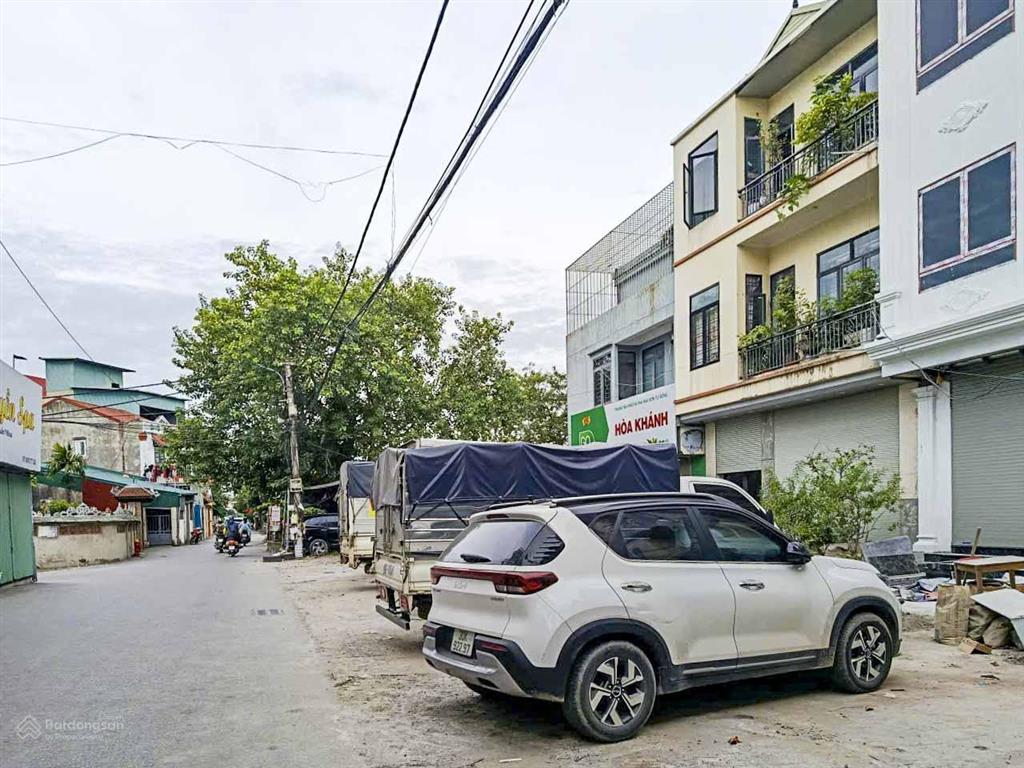 Bán đất vĩnh quỳnh thanh trì cực hiếm, hai thoáng, ngõ đá bóng, 4 chỗ vào nhà 67.6m2 3.2 tỷ