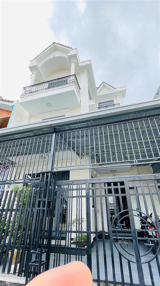 Siêu hot giá tốt hiếm có cần bán nhà phố hẻm xe hơi đường mê linh, p.9, đà lạt