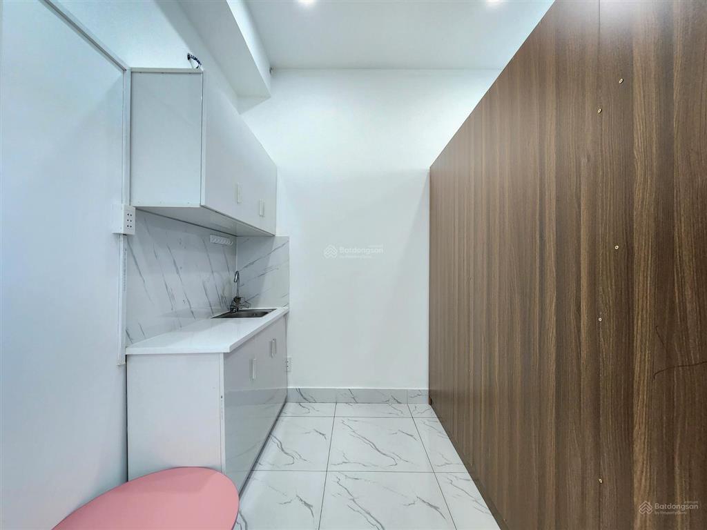 Căn hộ tách bếp cửa sổ view kính full nội thất ngay tân sơn nhì gần aeon tân phú