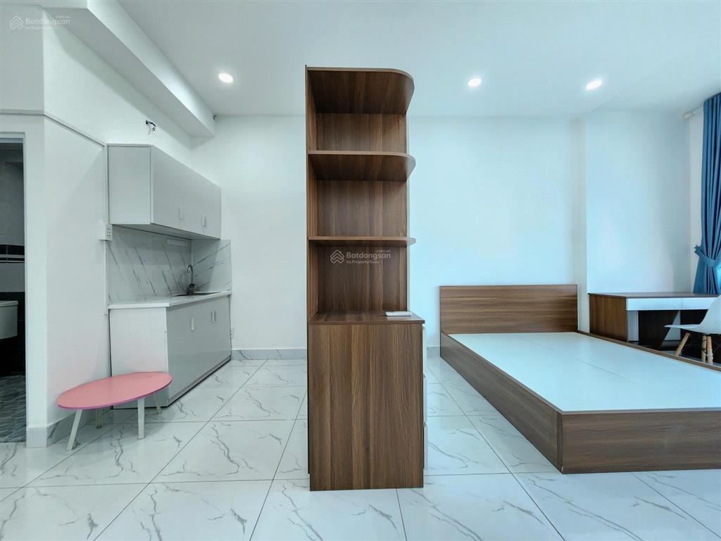 Căn hộ tách bếp cửa sổ view kính full nội thất ngay tân sơn nhì gần aeon tân phú