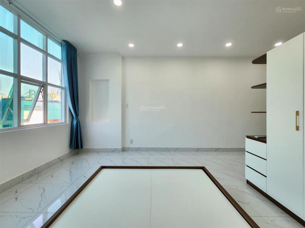 Căn hộ tách bếp cửa sổ view kính full nội thất ngay tân sơn nhì gần aeon tân phú