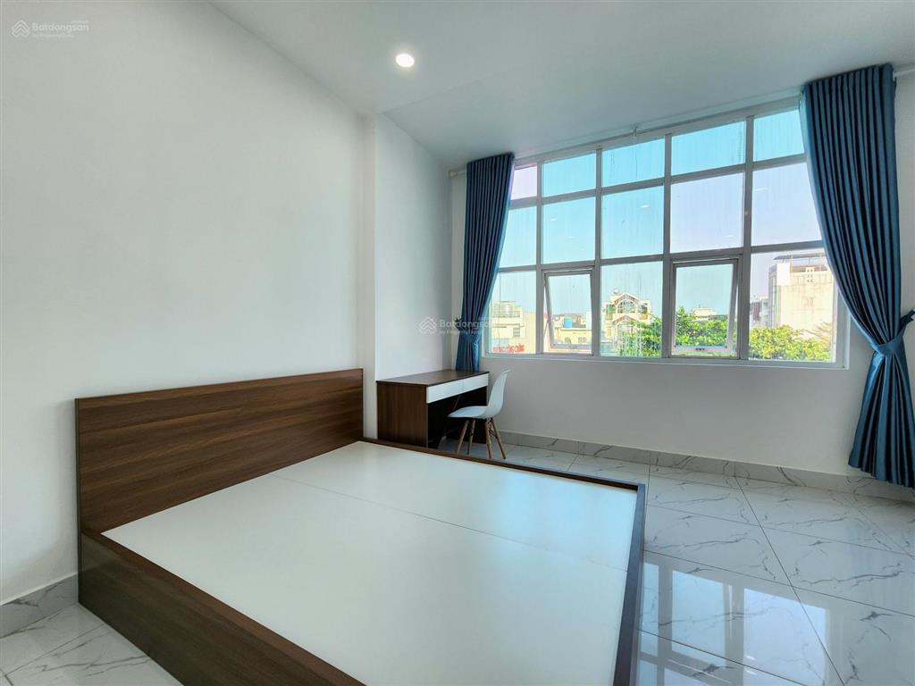 Căn hộ tách bếp cửa sổ view kính full nội thất ngay tân sơn nhì gần aeon tân phú