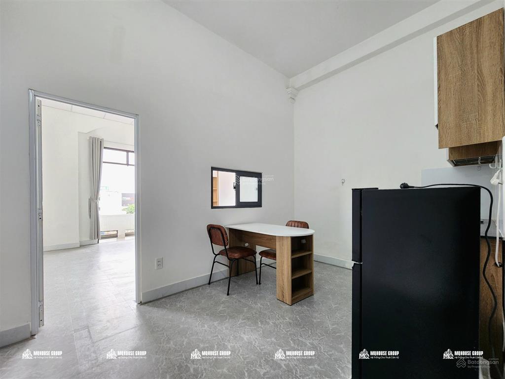 Căn hộ 1pn ban công full nội thất máy giặt riêng đối diện etown cộng hòa