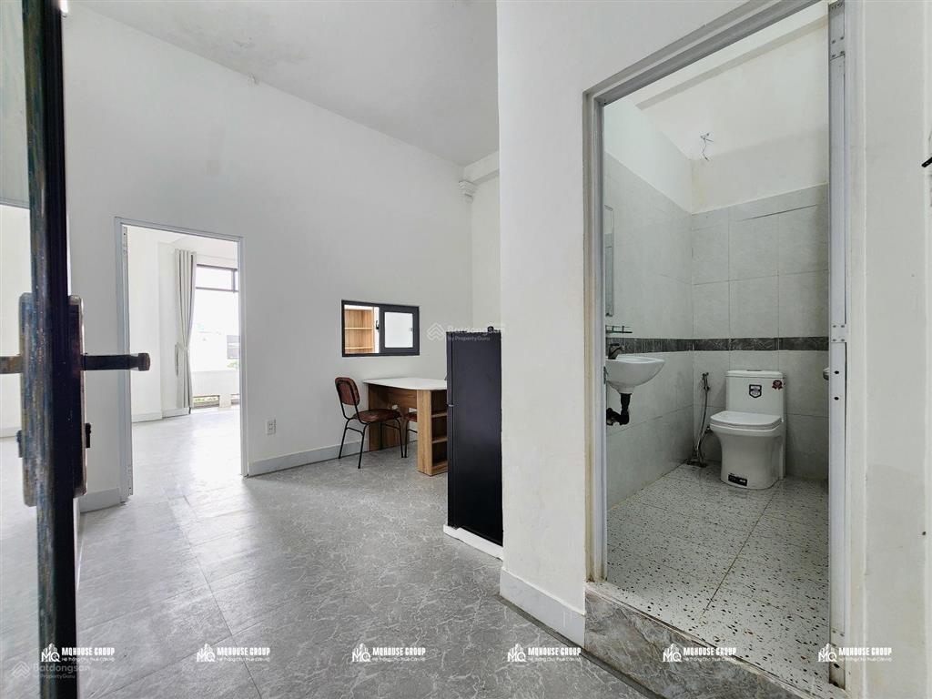 Căn hộ 1pn ban công full nội thất máy giặt riêng đối diện etown cộng hòa