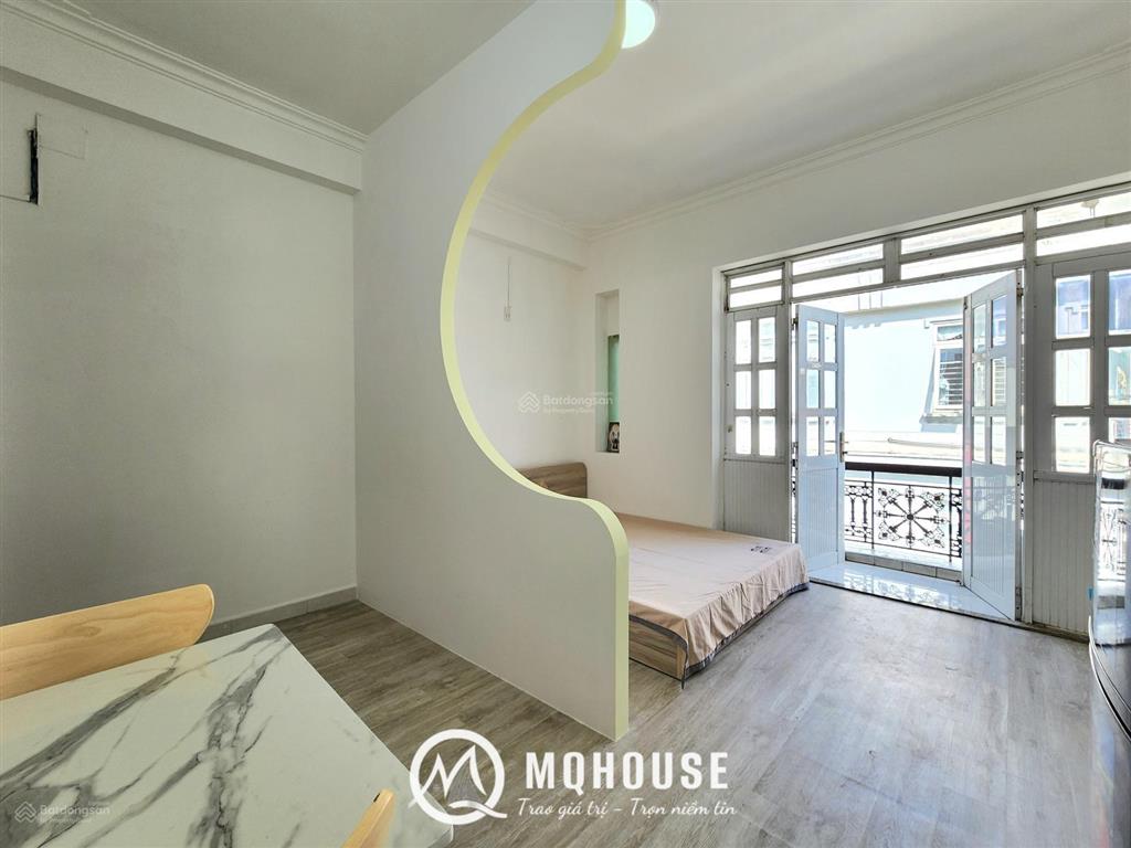 Căn hộ studio full nội thất ngay nhất chi mai  hoàng hoa thám gần etown cộng hòa