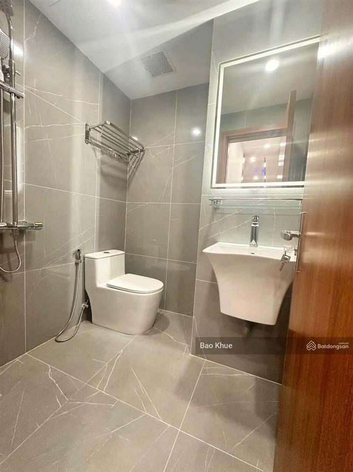 Làm ăn thua lỗ, bán gấp chung cư b1 trường sa 70m2, 2pn 2wc, gia 1ty680