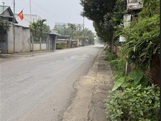 Cần tiền giảm sâu lô đất ở xã phú cát, 2 mặt đường nhựa dt 420m mt7m, gần ql21, cực đẹp chỉ 23tr/m2