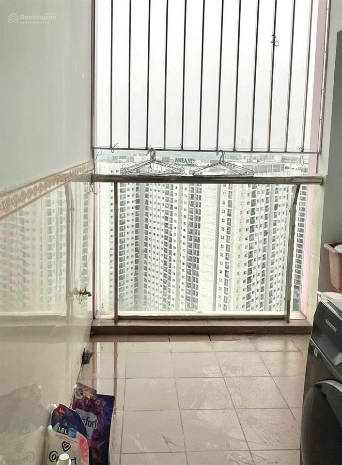 Bán căn hộ toà usilk ,tố hữu 75m 2 ngủ 2wc  tầng cao thoáng hướng mát, giá 5.5 tỷ