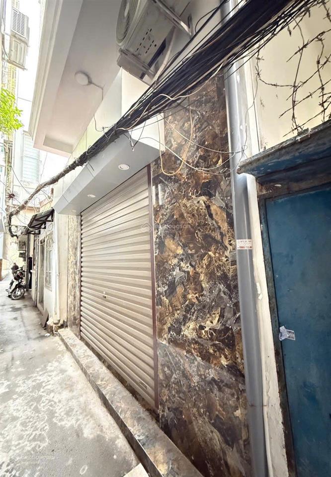 Chính chủ cần bán nhà quang trung, ngay ga hà đông, 3 tầng 4 ngủ full nội thất, sổ vuông, thông