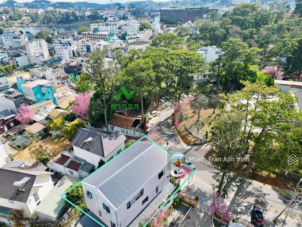 Lô đất đẹp mặt tiền đường lý tự trọng  nằm dưới rừng thông  trung tâm tp. đà lạt
