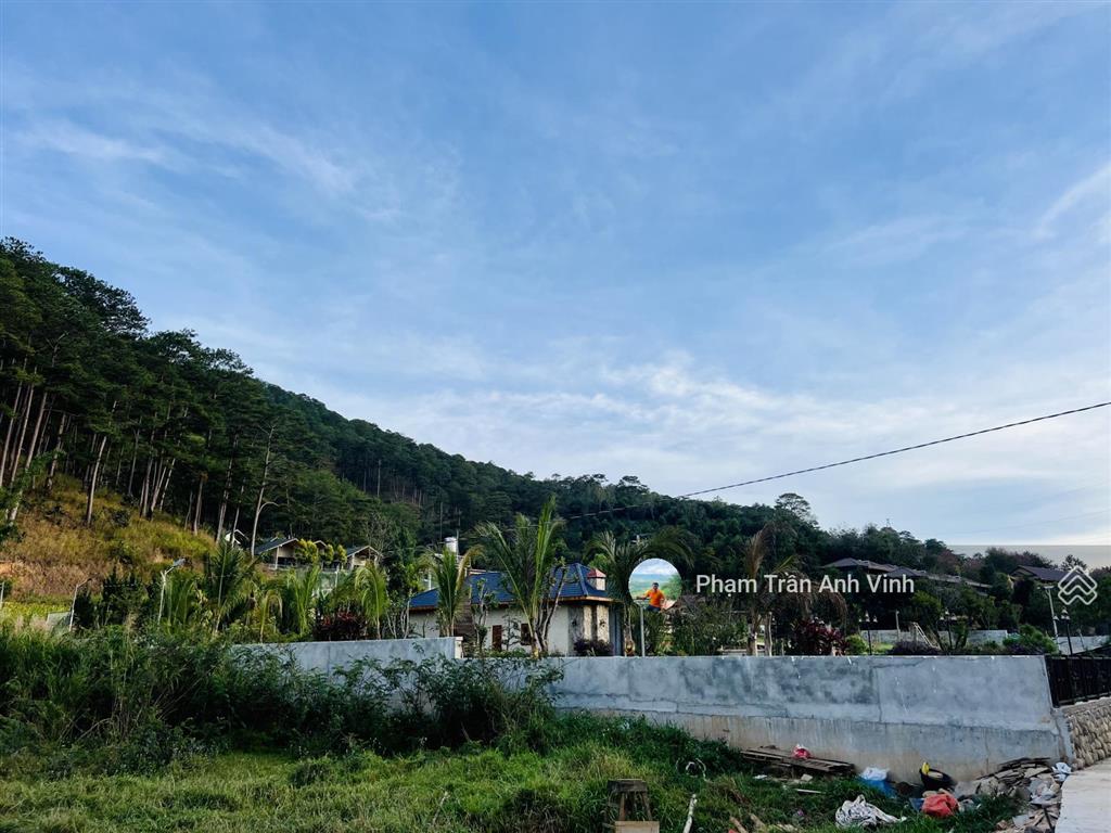 Bán lô đất 1.000m2 ngay chân đèo prenn  sát resort đôi dép