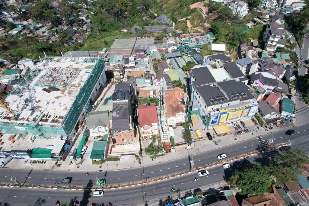 Bán 650m² mặt tiền đường 3/4  cửa ngõ vào tp. đà lạt