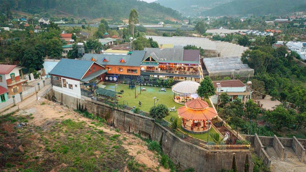 Bán đất và biệt thự cao cấp dưới chân đèo prenn  tp. đà lạt