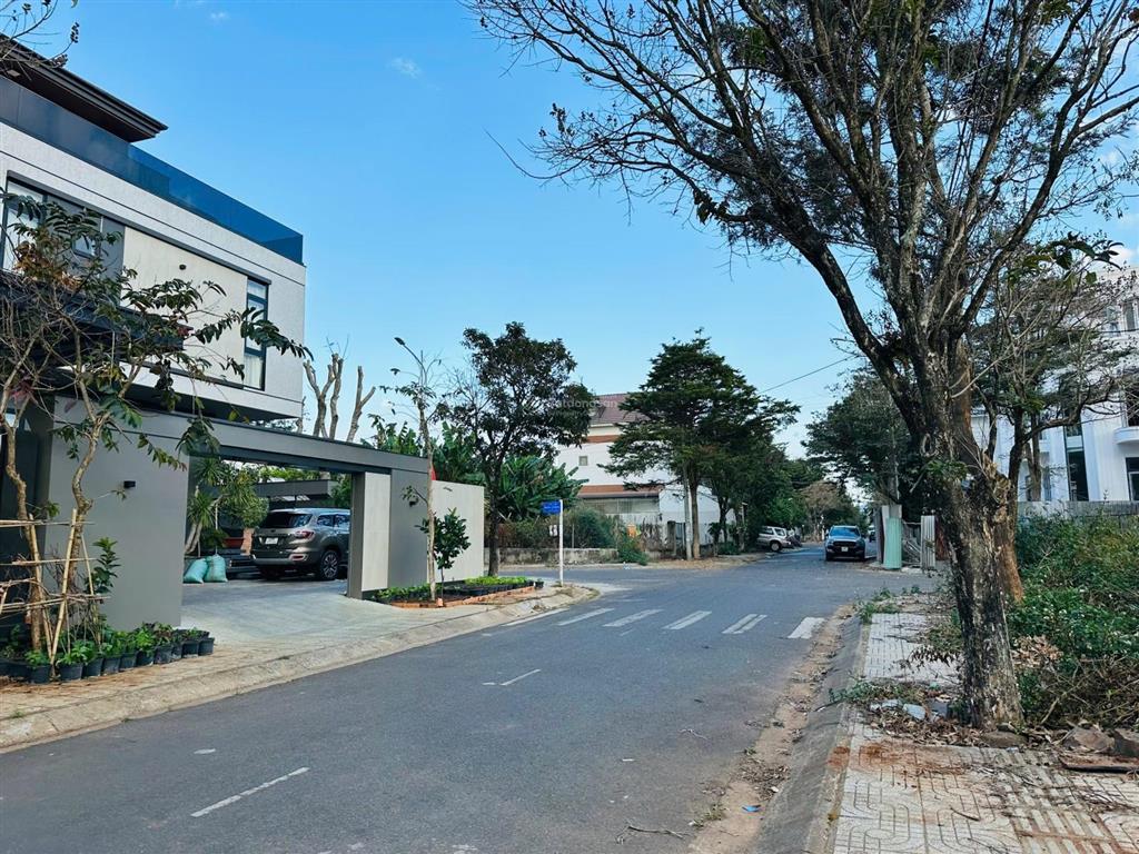 Bán đất khu biệt thự cao cấp ngay sân bay liên khương  huyện đức trọng