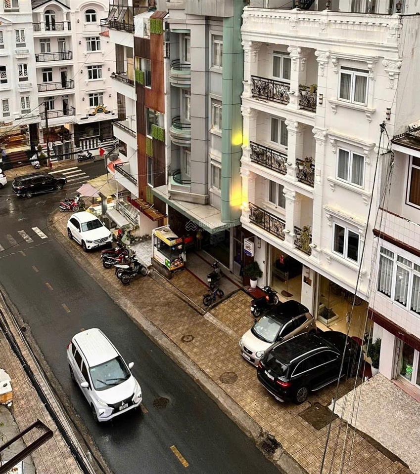 Bán khách sạn 30 phòng ngay khu hoà bình  trung tâm tp. đà lạt
