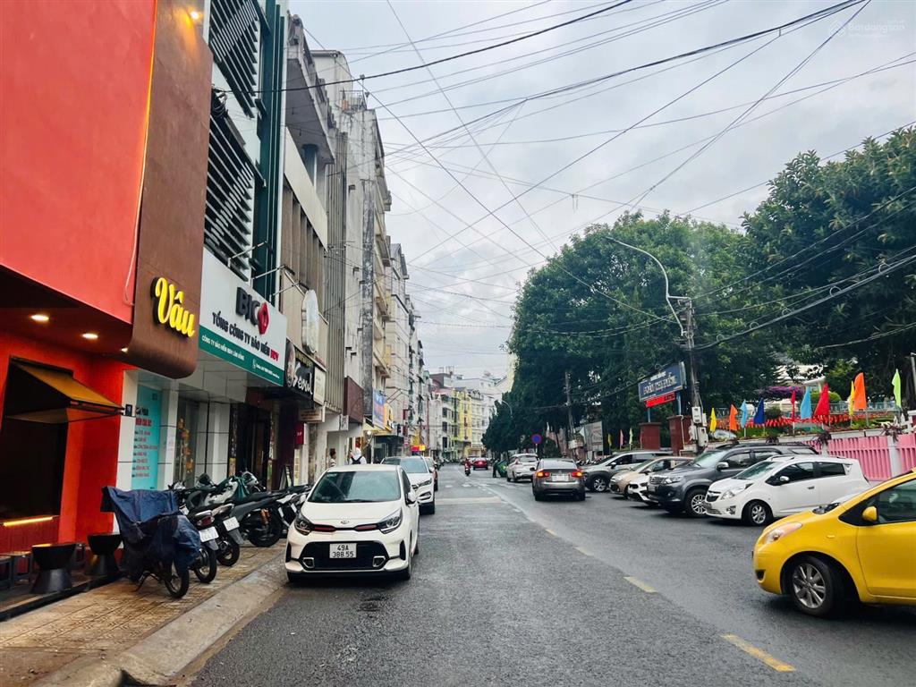 Bán khách sạn 30 phòng ngay khu hoà bình  trung tâm tp. đà lạt