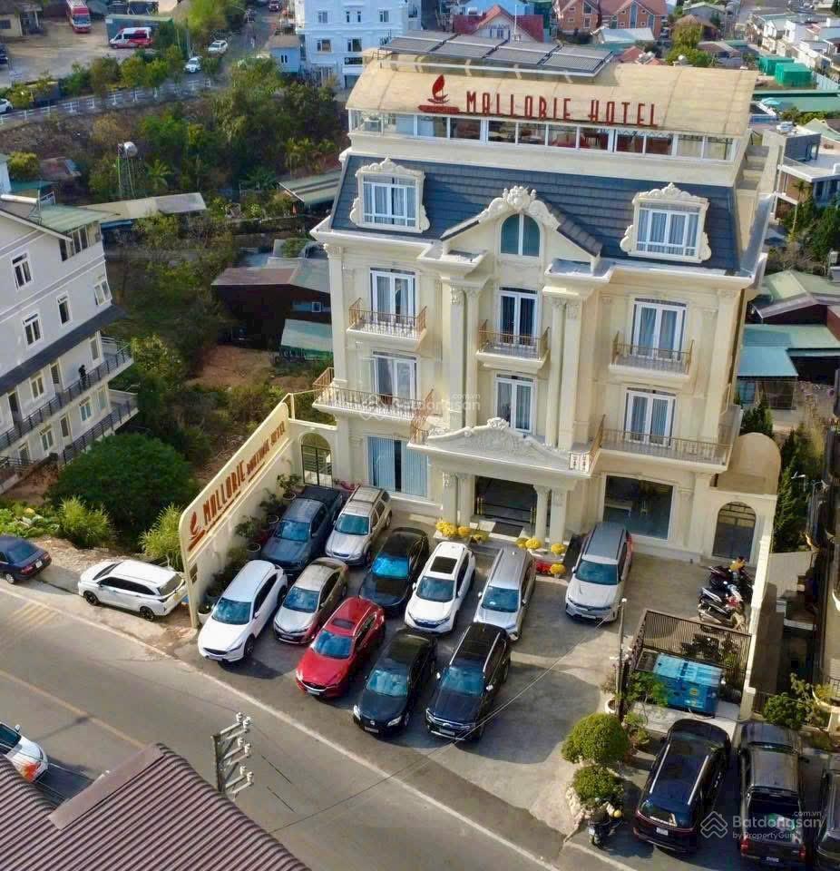 Gia đình cần bán khách sạn 45 phòng trung tâm tp. đà lạt  giá tốt