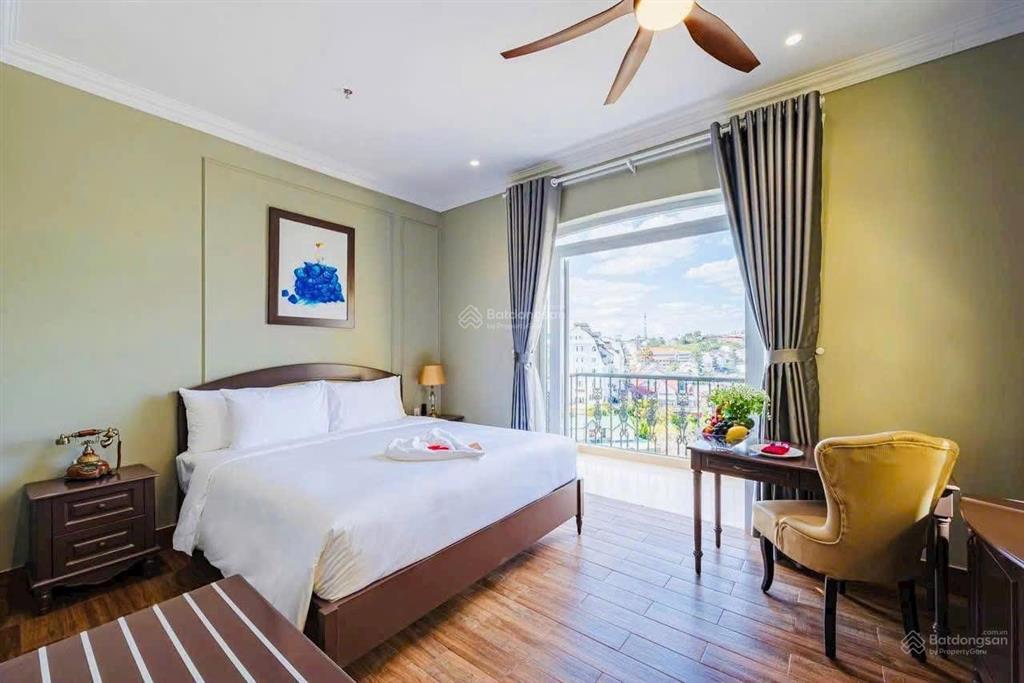 Gia đình cần bán khách sạn 45 phòng trung tâm tp. đà lạt  giá tốt