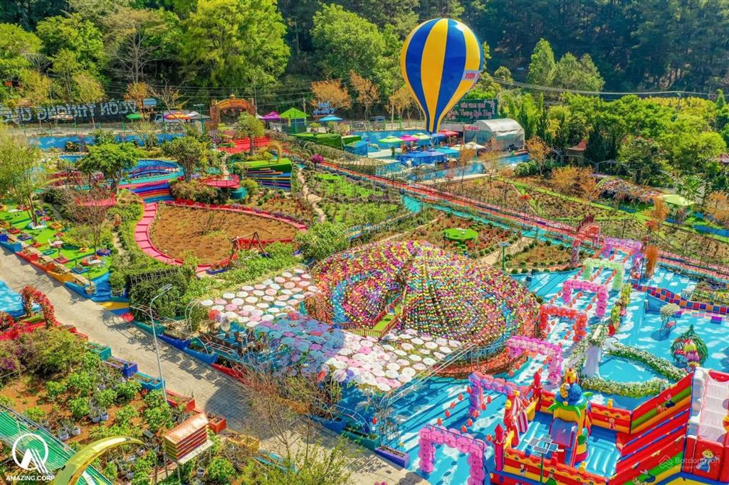 Bán khu du lịch 17.000m2, ngay cửa ngõ vào tp.đà lạt  view rừng thông rất đẹp