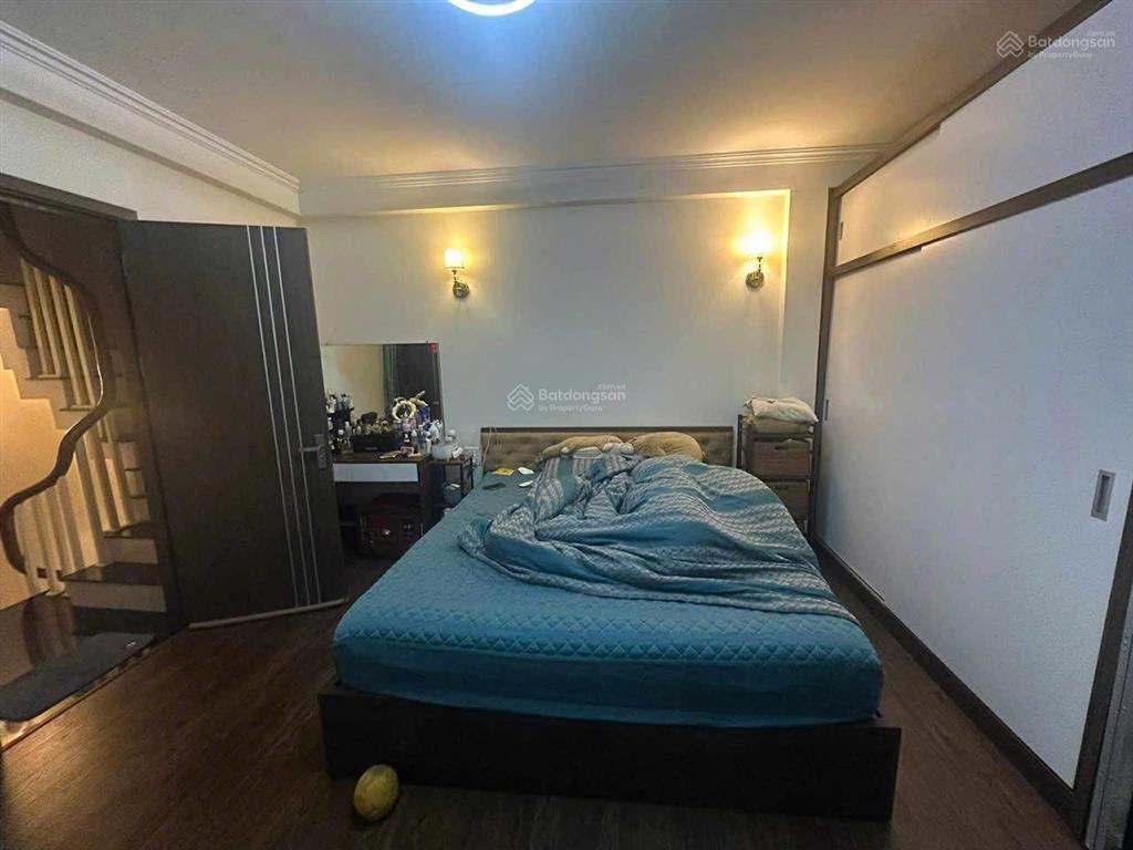 Hàng than hoàn kiếm ô tô cách 10m. 40mx5tầng chào 14tỷ