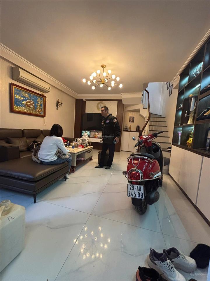 Hàng than hoàn kiếm ô tô cách 10m. 40mx5tầng chào 14tỷ