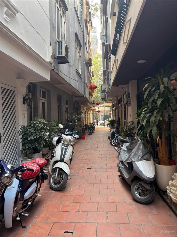 Hàng than hoàn kiếm ô tô cách 10m. 40mx5tầng chào 14tỷ