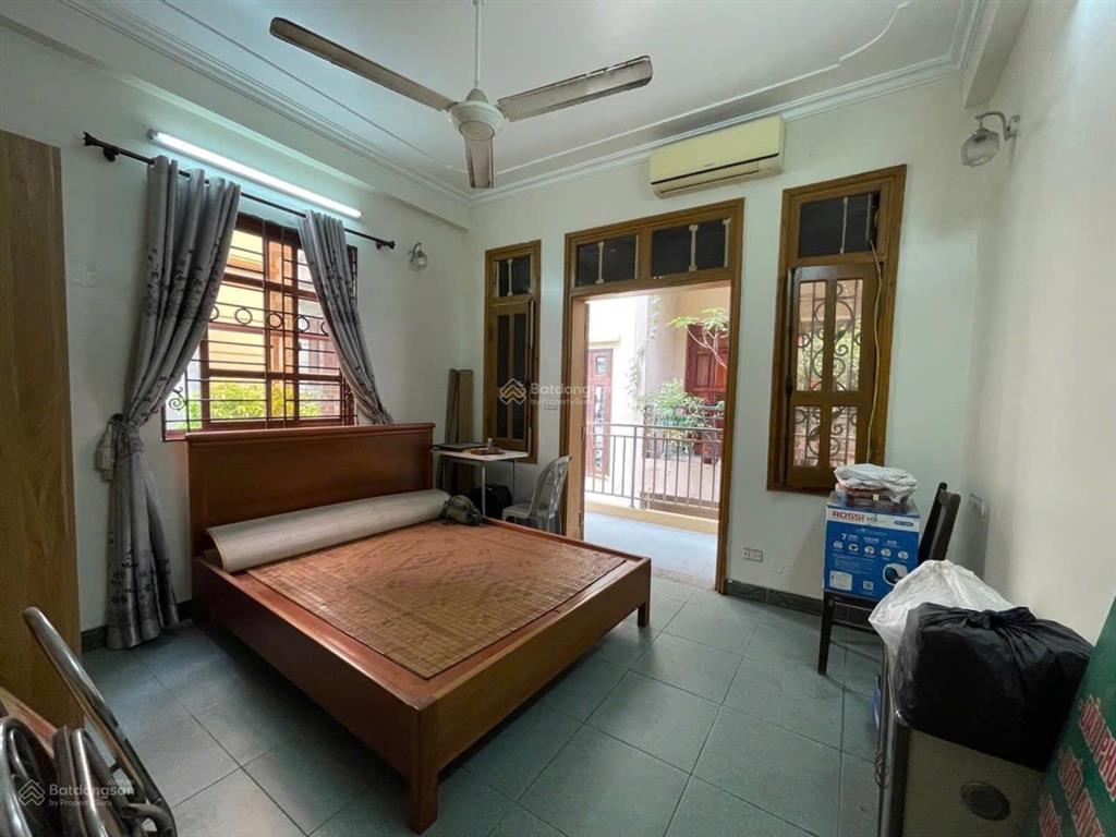 Nhà đẹp dân xây  lô góc  ô tô tránh  sát công viên thống nhất 9tỷ