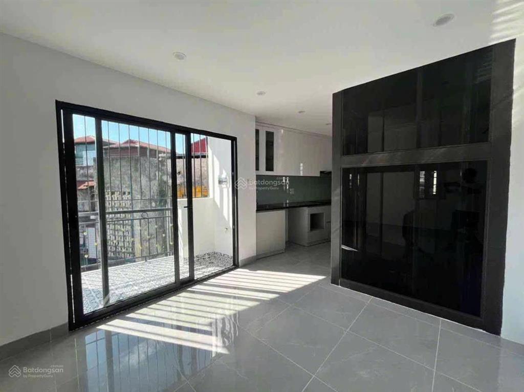 Bạch mai ô tô vào nhà thang máy 30m x 5 tầng 10 tỷ