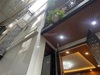 5,2 tỷ nhà đẹp phố hàng lược full nội thất