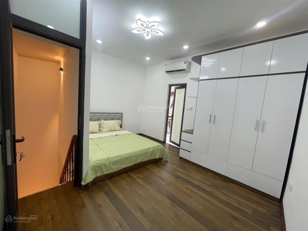 5,2 tỷ nhà đẹp phố hàng lược full nội thất