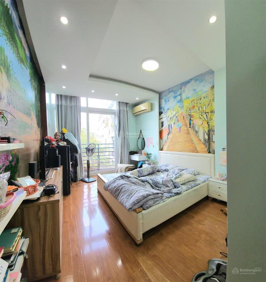 Mặt phố hương viên hai bà trưng 50m x 5 tầng 23,5 tỷ