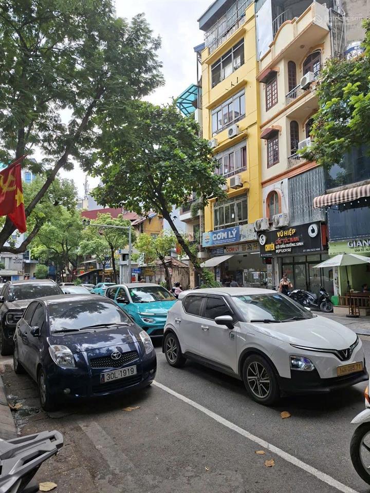 Bán nhà mặt phố tại lê văn hưu, giá tốt 6 tỷ vnd, diện tích 20m2