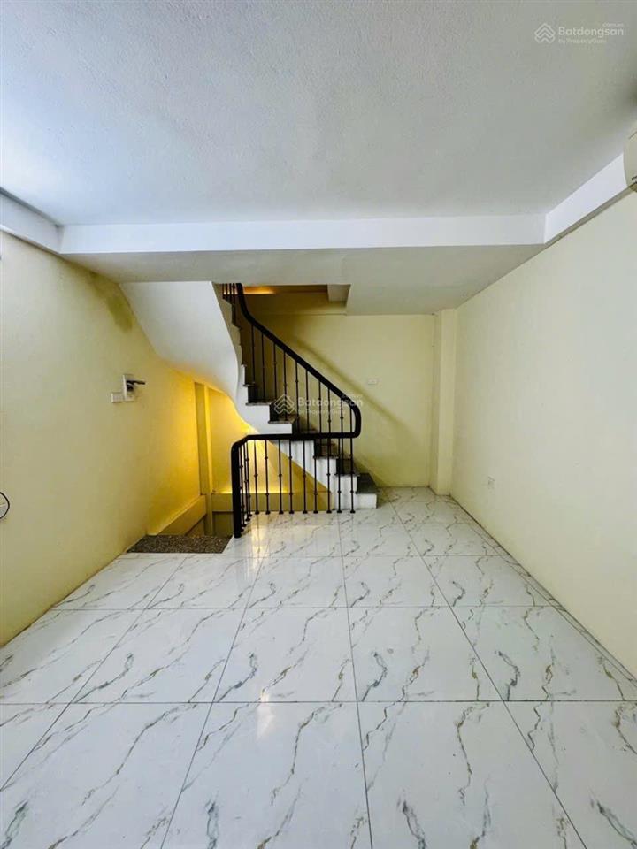 Bán nhà mặt phố tại lê văn hưu, giá tốt 6 tỷ vnd, diện tích 20m2