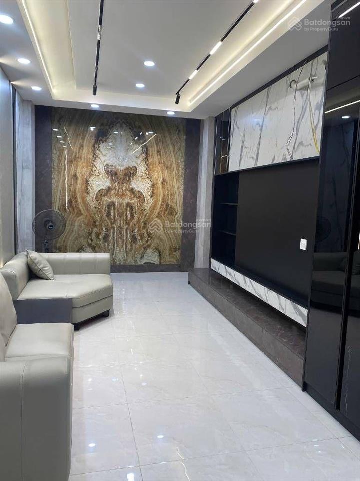 Chủ cần gấp hạ chào lô góc 3 thoáng 50m x 6 tầng thang máy 10m ra phố lò đúc ngay trần khát 11,5tỷ