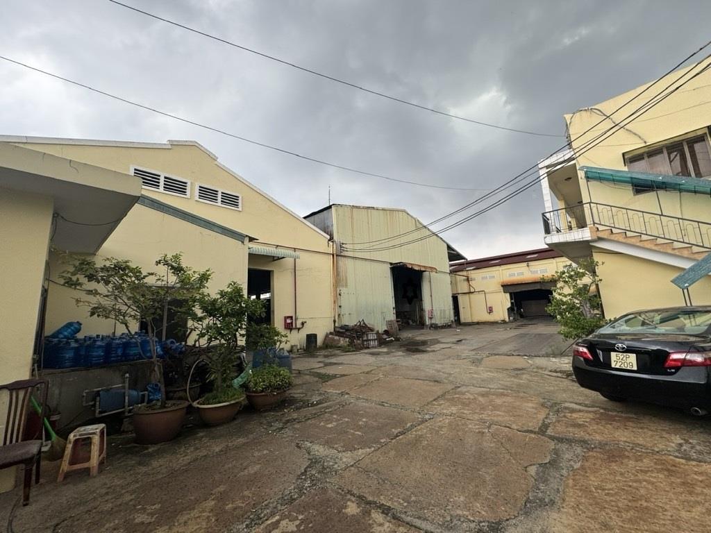 KHO XƯỞNG 2 MẶT TIỀN ĐÔNG HƯNG THUẬN Q.12 – 4.200 M2  – VIEW KÊNH THAM LƯƠNG