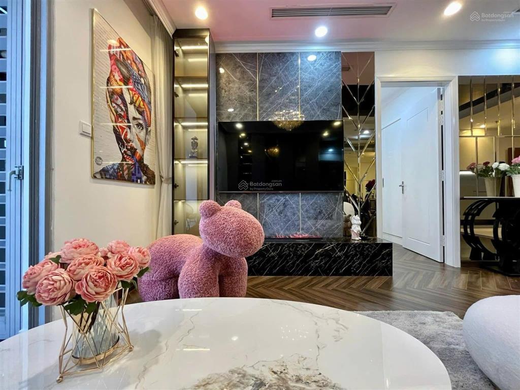 Chính chủ cần chuyển nhượng gấp căn hộ cao cấp mone quận 7 dt 75m2 2pn chỉ 2 tỷ 650 triệu