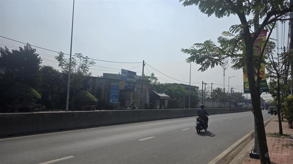 Bán nhà xưởng mặt tiền kinh doanh ngay trần văn giàu dt 39 x 40m full thổ giá chỉ 38 tỷ