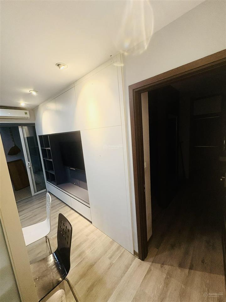 Cho thuê căn hộ 72m2 văn minh thoáng đẹp tiện ích ngay hồ hoàng cầu,17,5tr/tháng  0903 469 ***