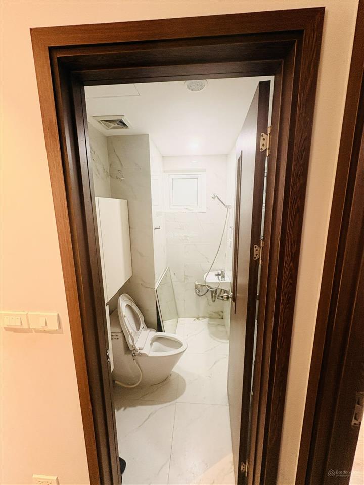 Cho thuê căn hộ 72m2 văn minh thoáng đẹp tiện ích ngay hồ hoàng cầu,17,5tr/tháng  0903 469 ***
